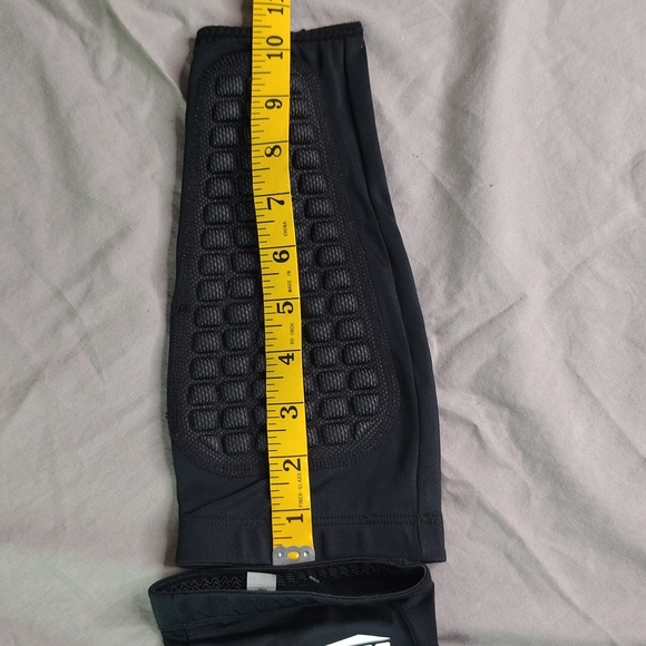 Schutt Padded Arm Sleeves Size Large Black - Picture 4 of 4